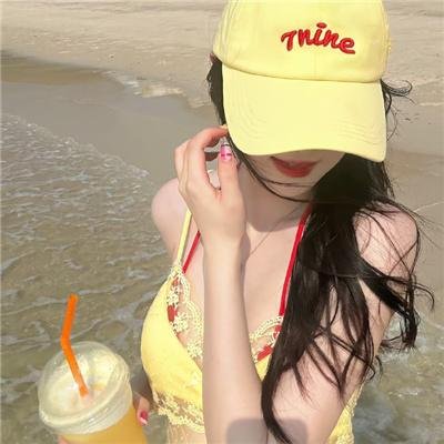 唱歌的女人封面